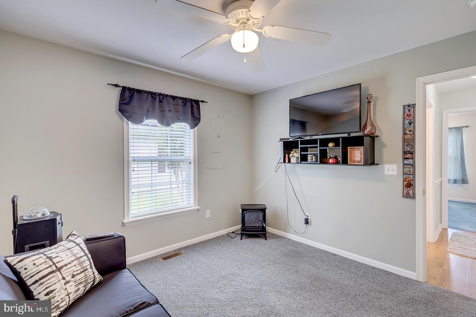 STONE GATE - Residential