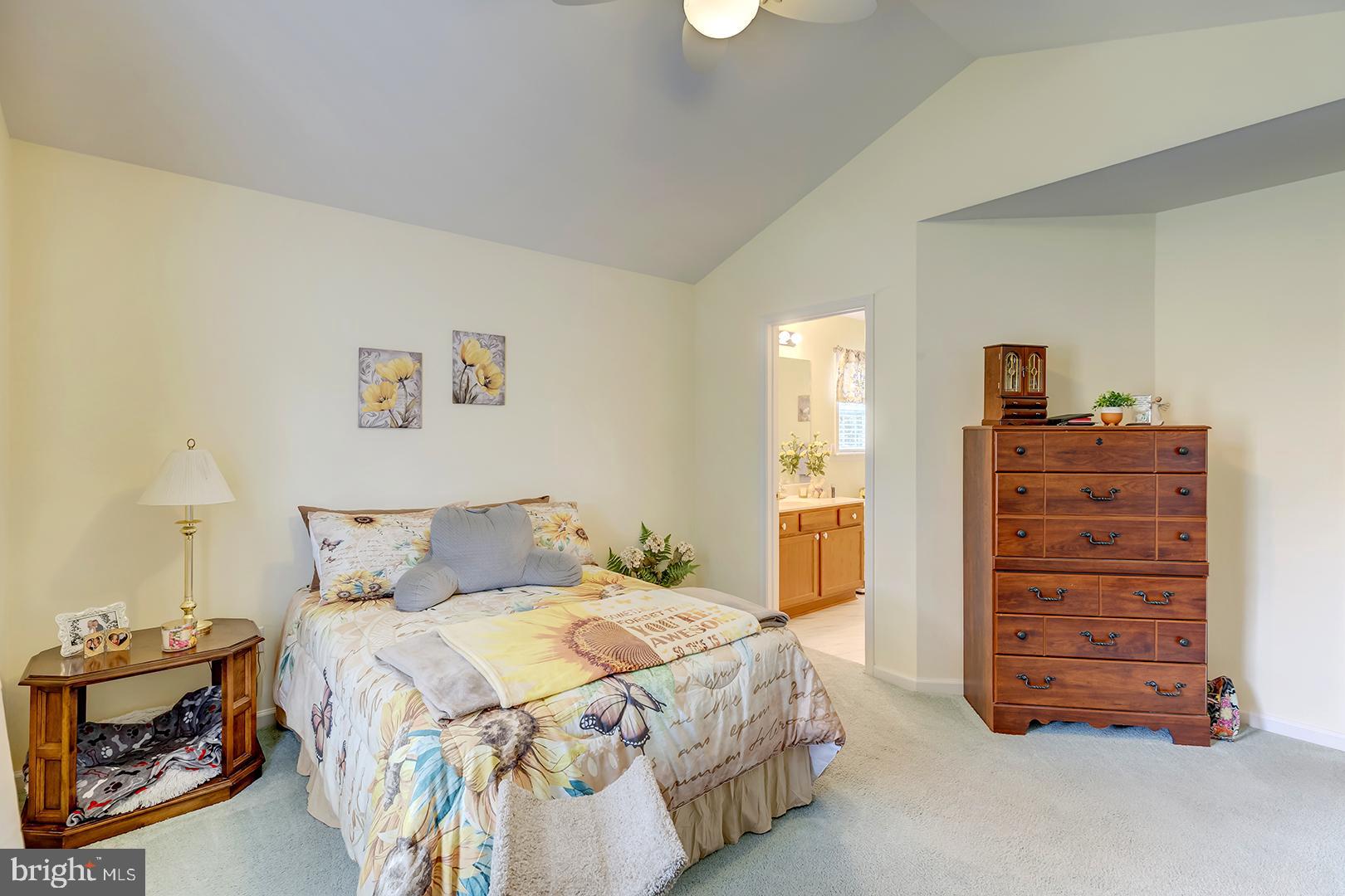 STONE GATE - Residential