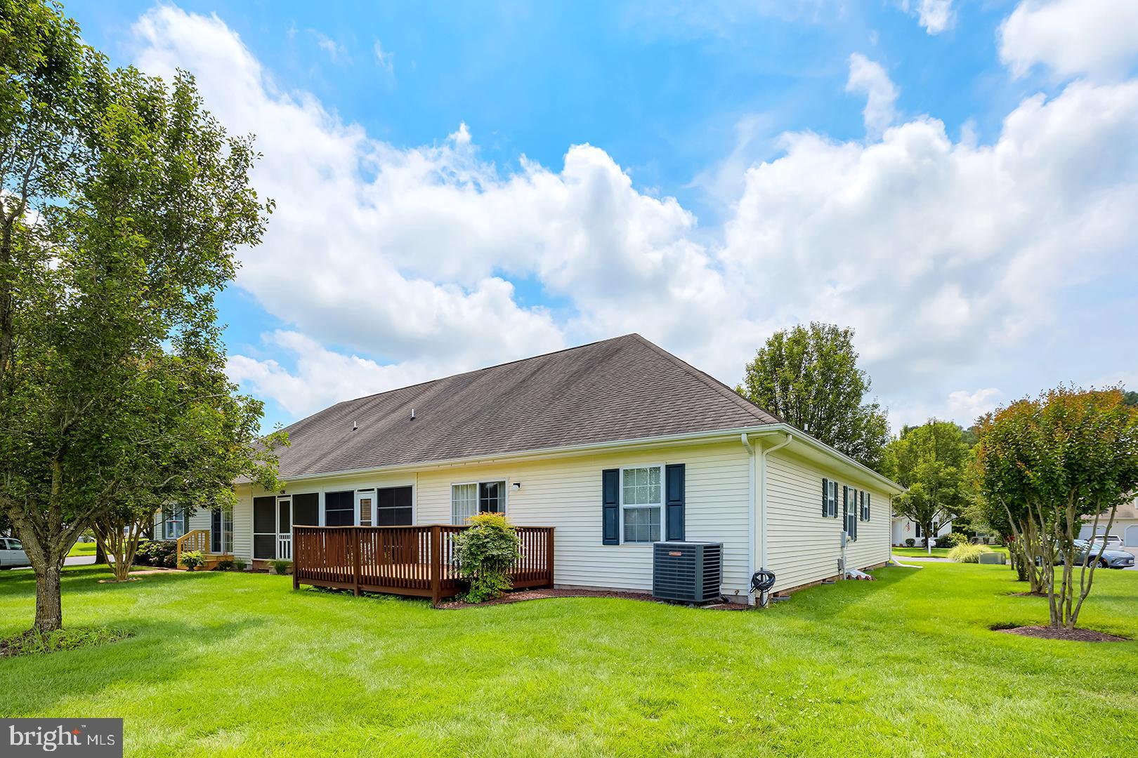 STONE GATE - Residential