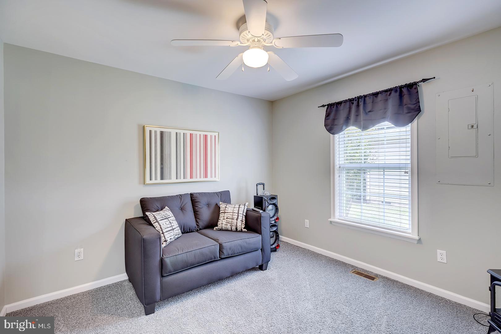 STONE GATE - Residential