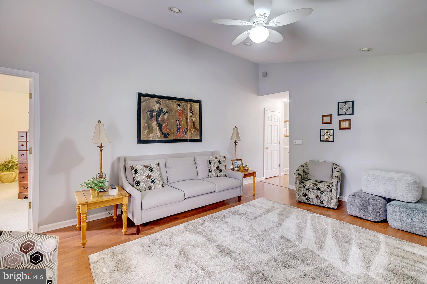 STONE GATE - Residential