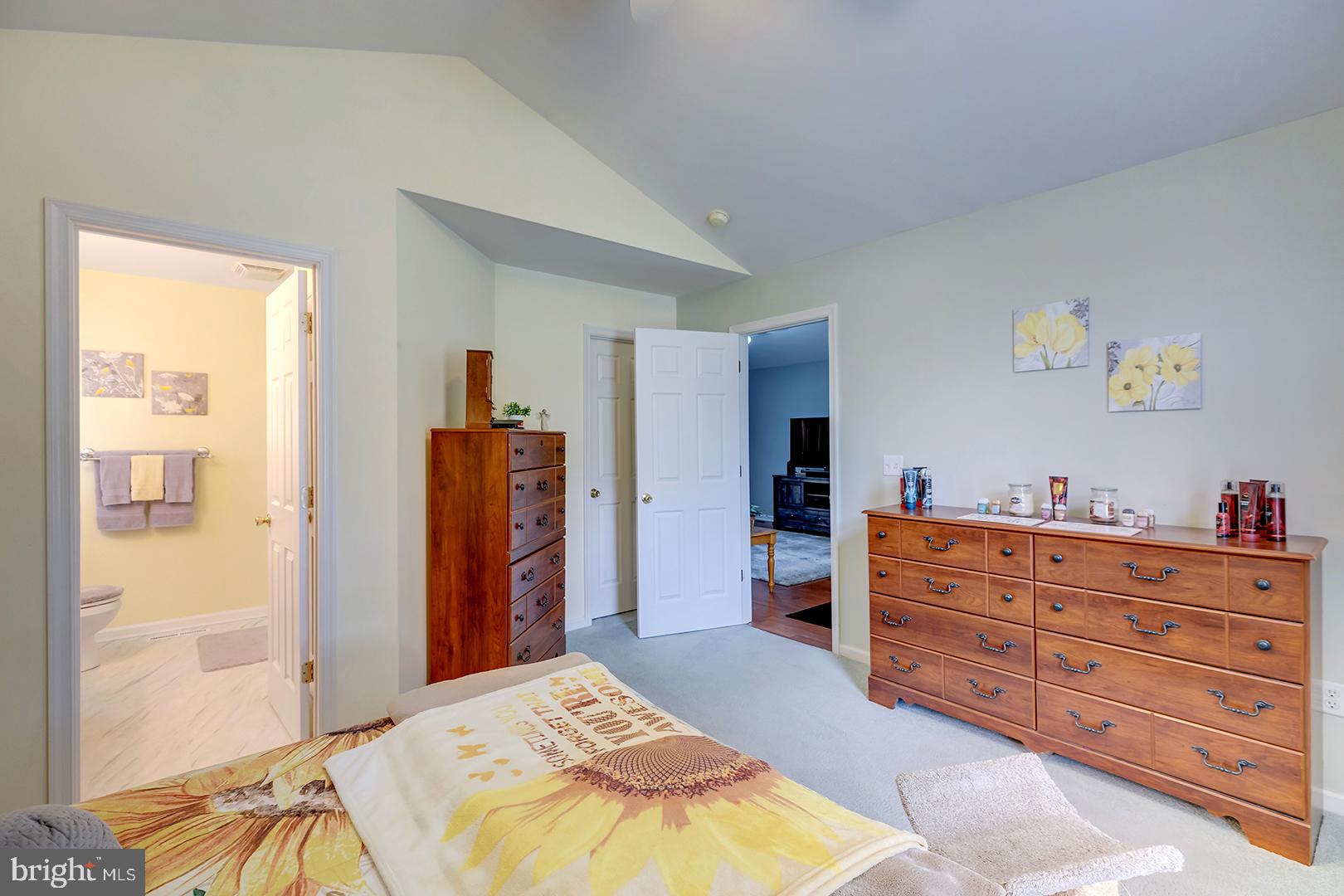 STONE GATE - Residential