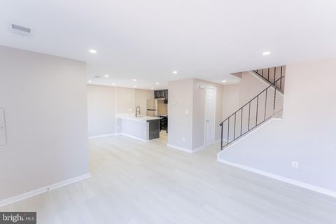 Tiny photo for 9511 Treyford Terrace, GAITHERSBURG, MD 20886 (MLS # MDMC2231418)
