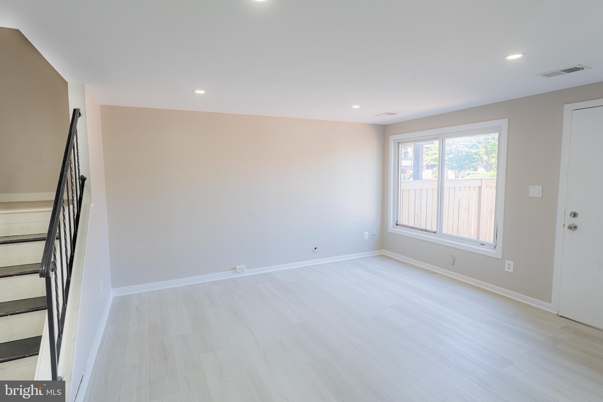 WALKERS RIDGE - Residential