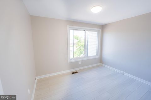 Tiny photo for 9511 Treyford Terrace, GAITHERSBURG, MD 20886 (MLS # MDMC2231418)