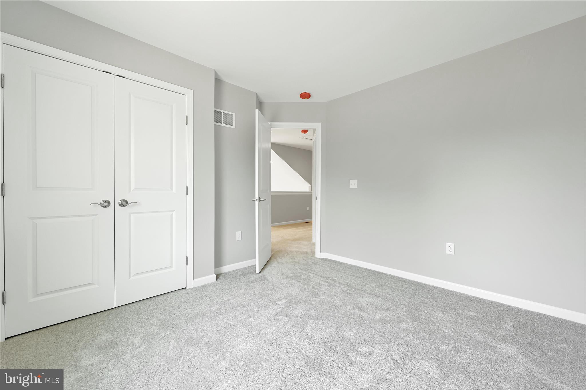 SOUTHERN VILLAGE - Residential