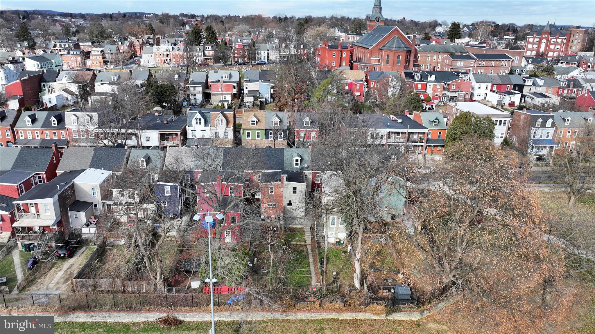 CABBAGE HILL - Residential