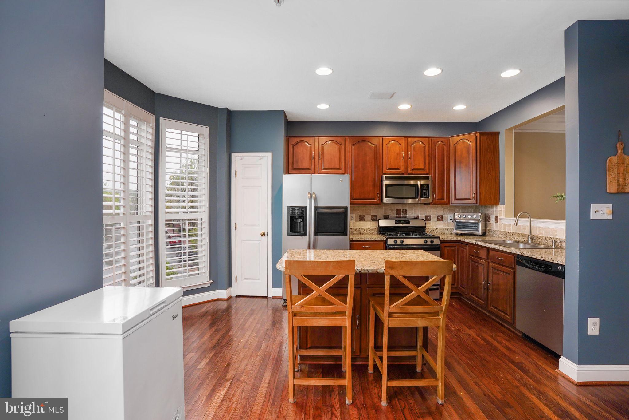 5103 GARDNER DRIVE