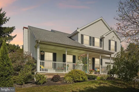 19 Pebble Beach Lane, Pottstown, PA MLS: PAMC2139798