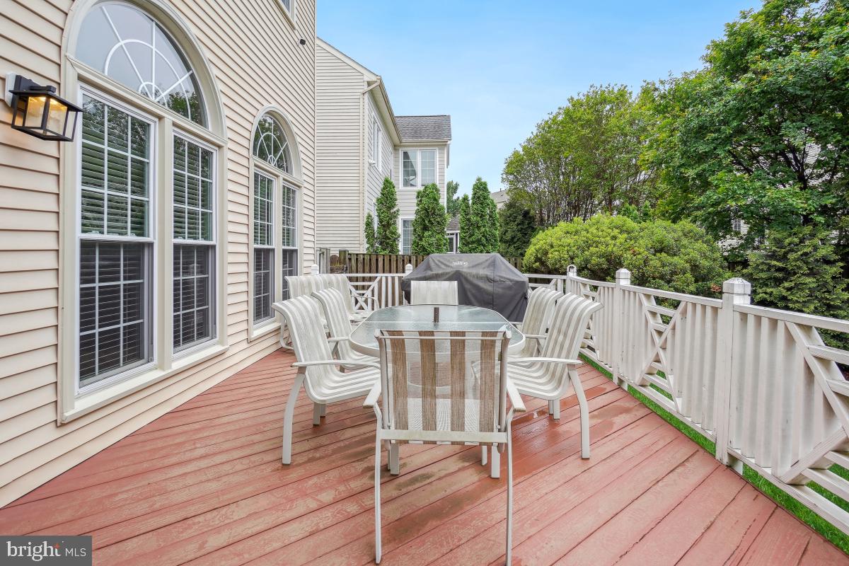 POTOMAC REGENCY - Residential