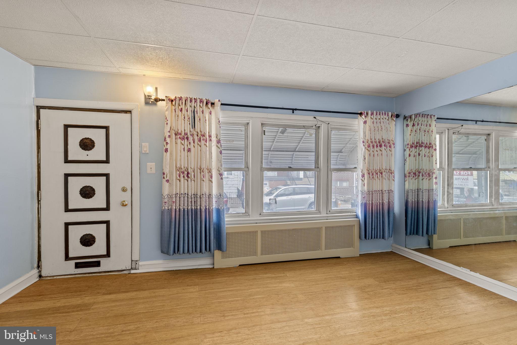 6904 CHELWYNDE AVENUE