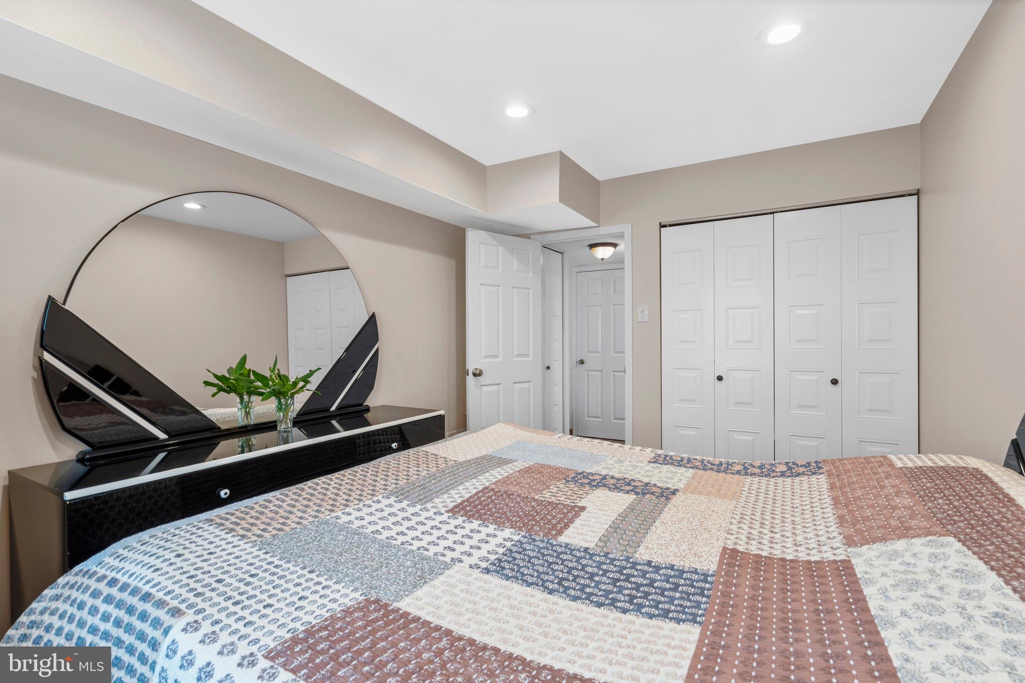 SOMERTON - Residential