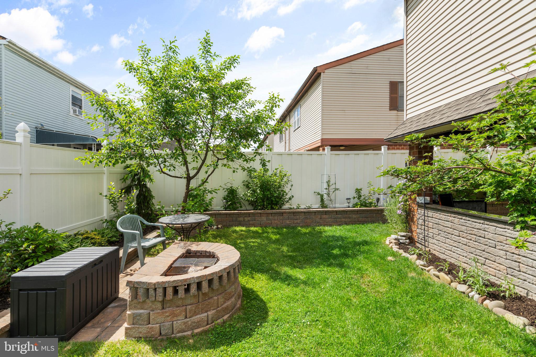 SOMERTON - Residential