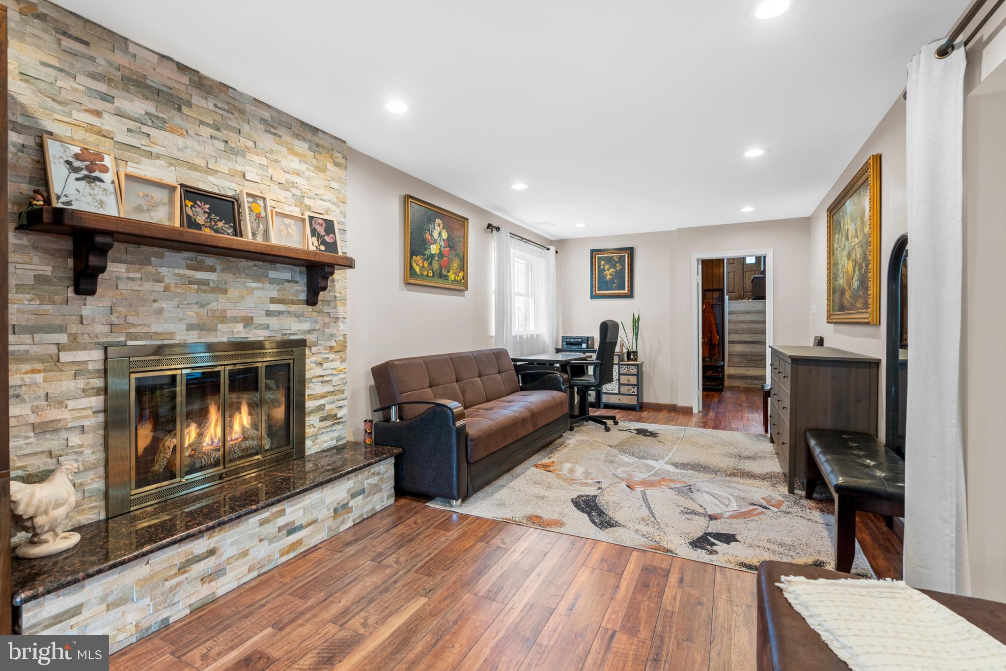 SOMERTON - Residential
