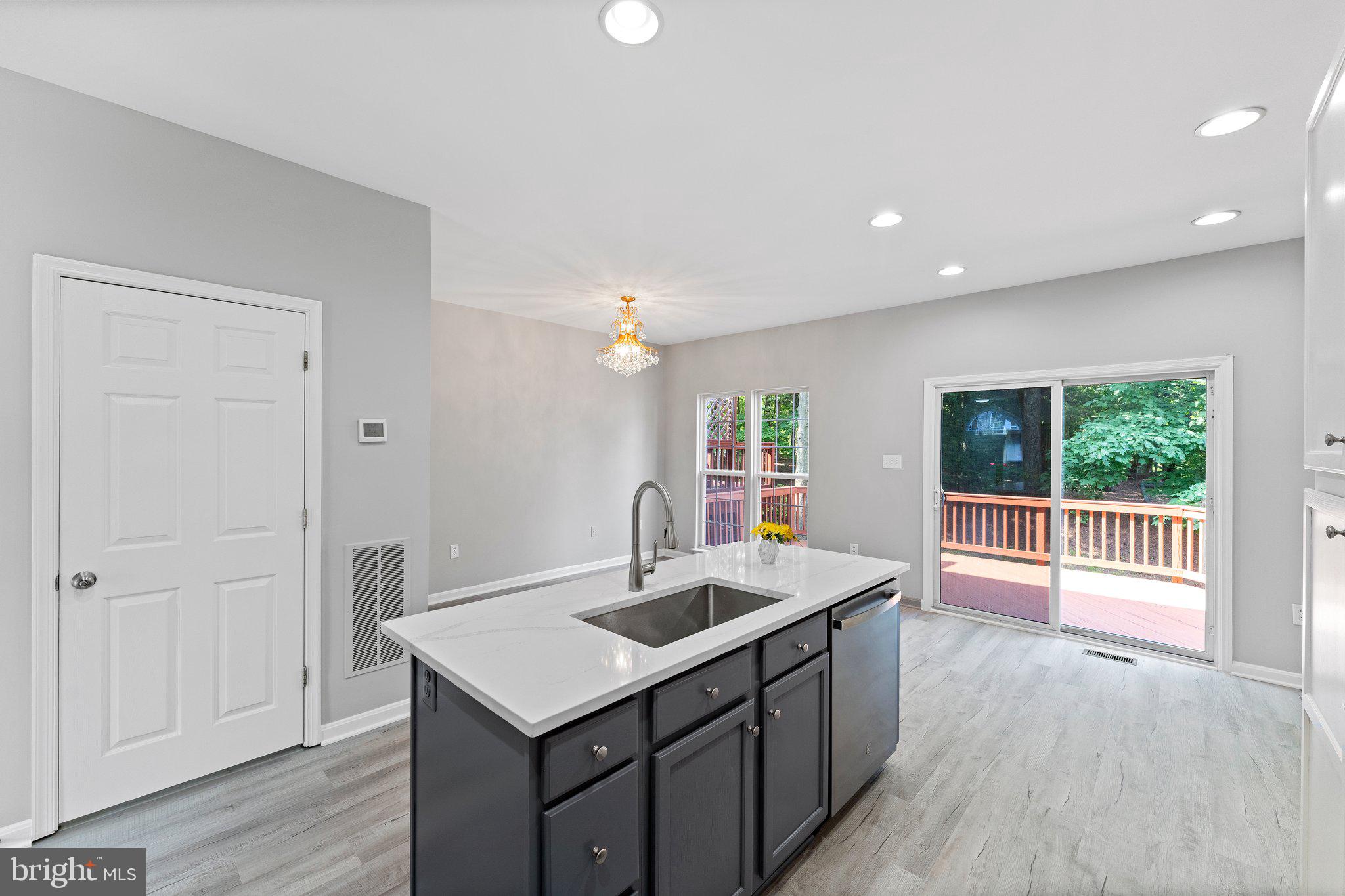 DOMINION STATION - Residential