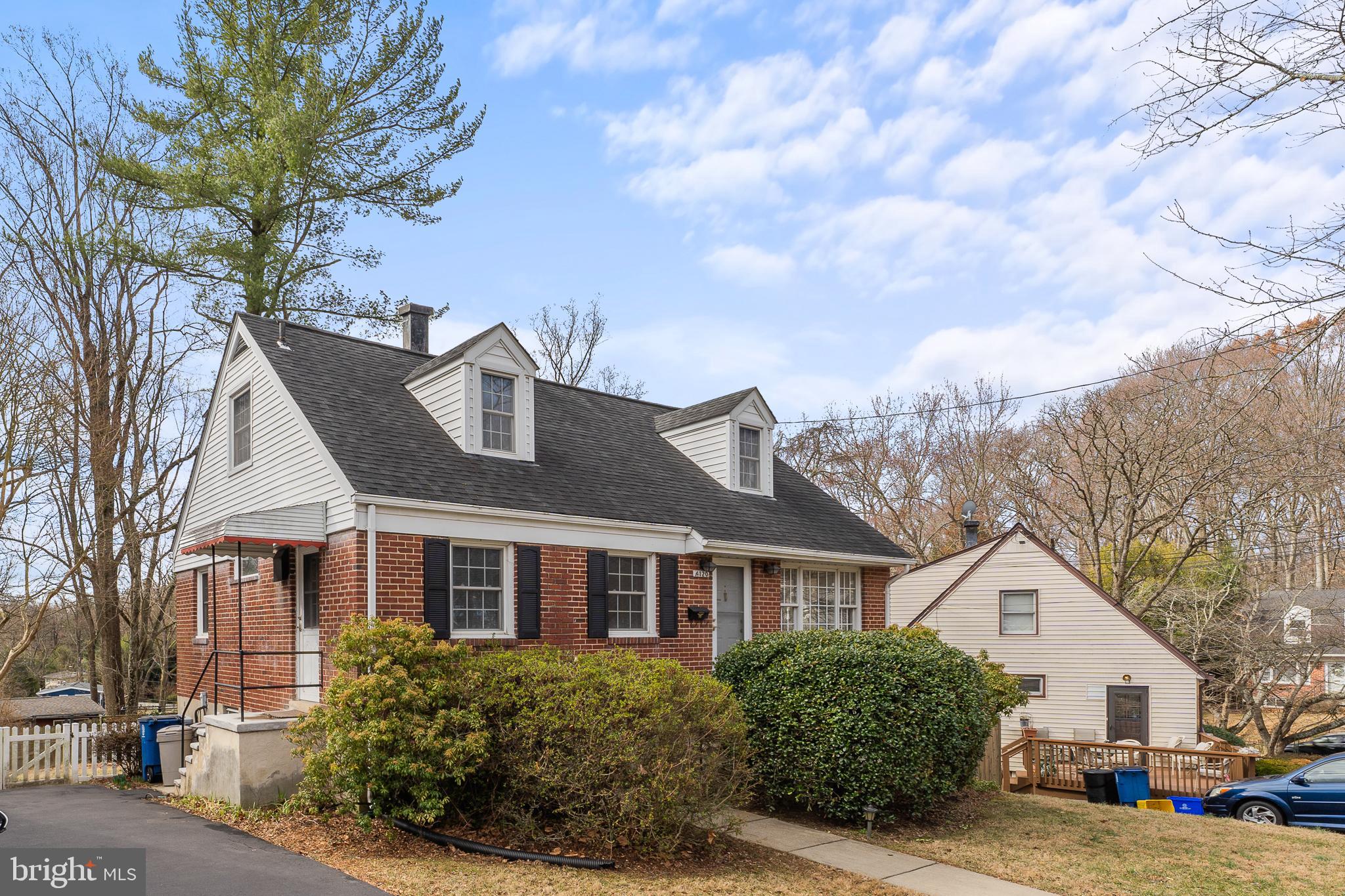 4120 MITSCHER COURT
