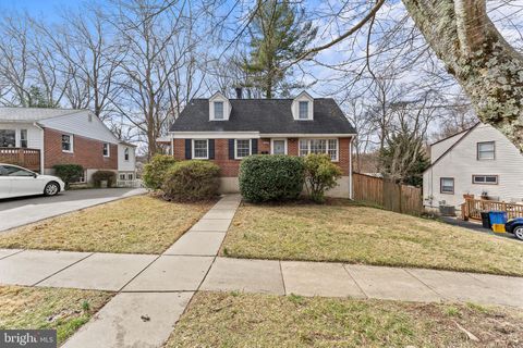 Photo of 4120 Mitscher Court, KENSINGTON, MD 20895 (MLS # MDMC2169246) Photo of 4120 Mitscher Court, KENSINGTON, MD 20895 (MLS # MDMC2169246)