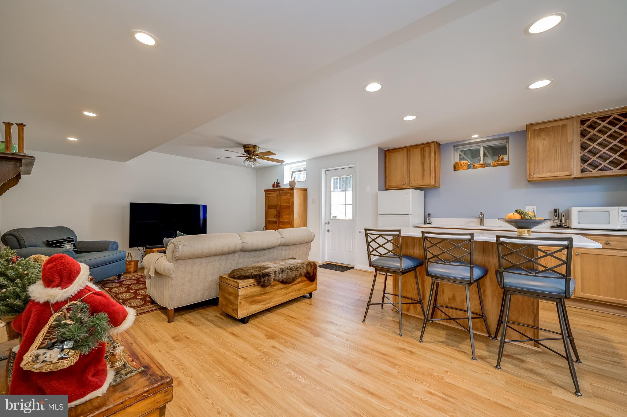 RIVER HILL - Residential