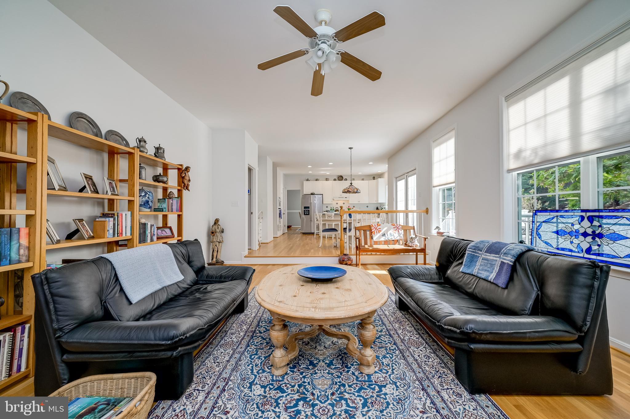 RIVER HILL - Residential