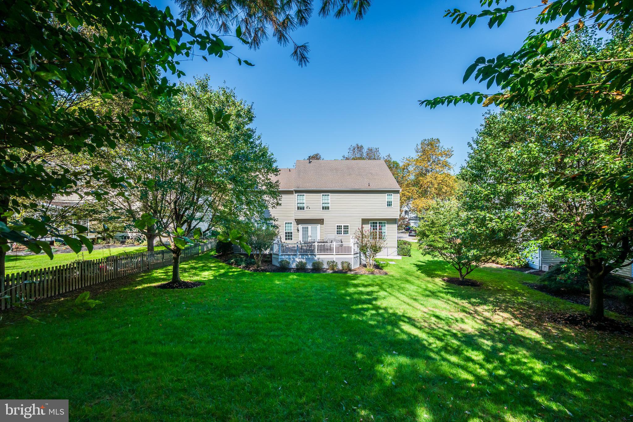 RIVER HILL - Residential