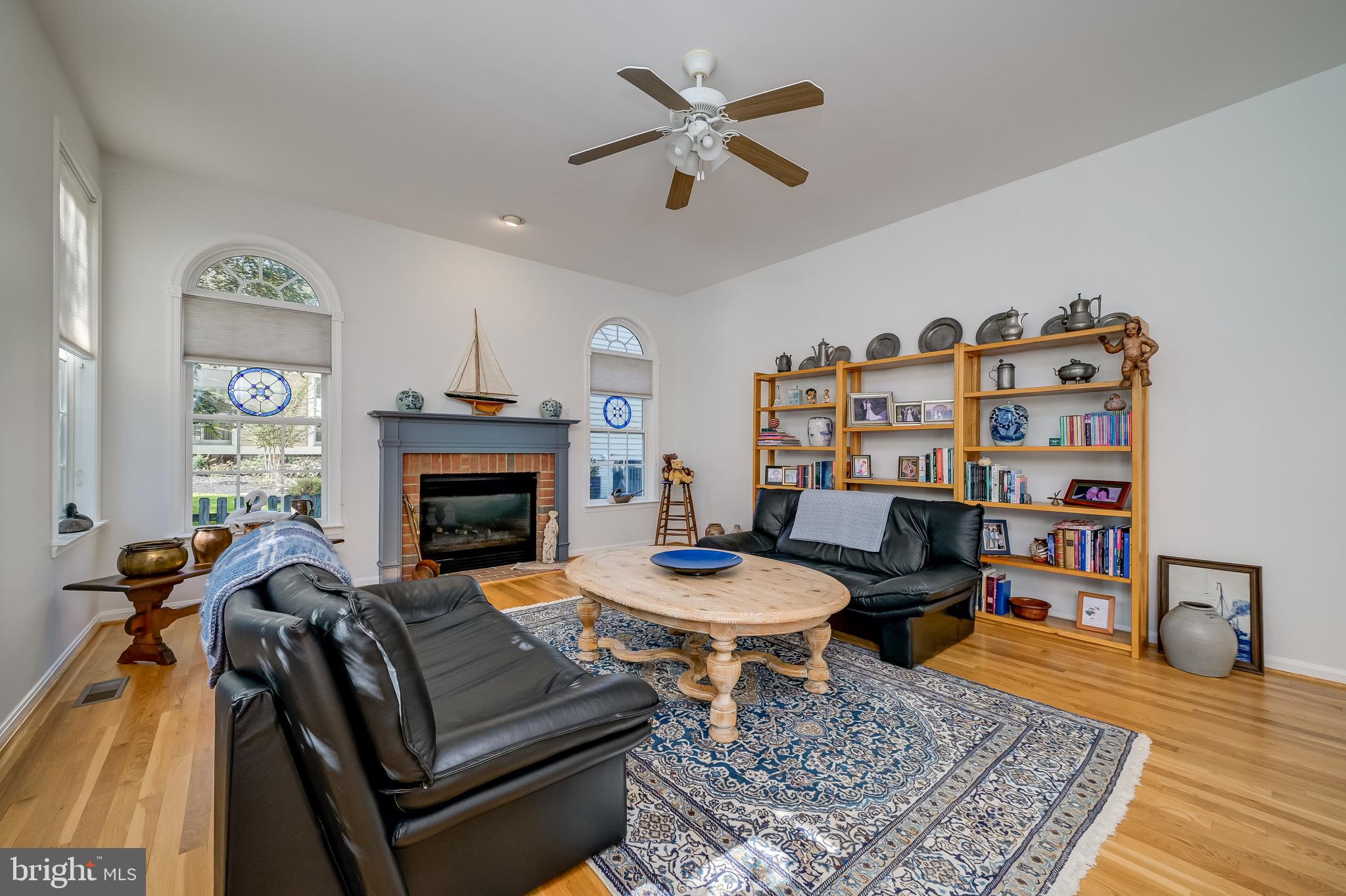 RIVER HILL - Residential