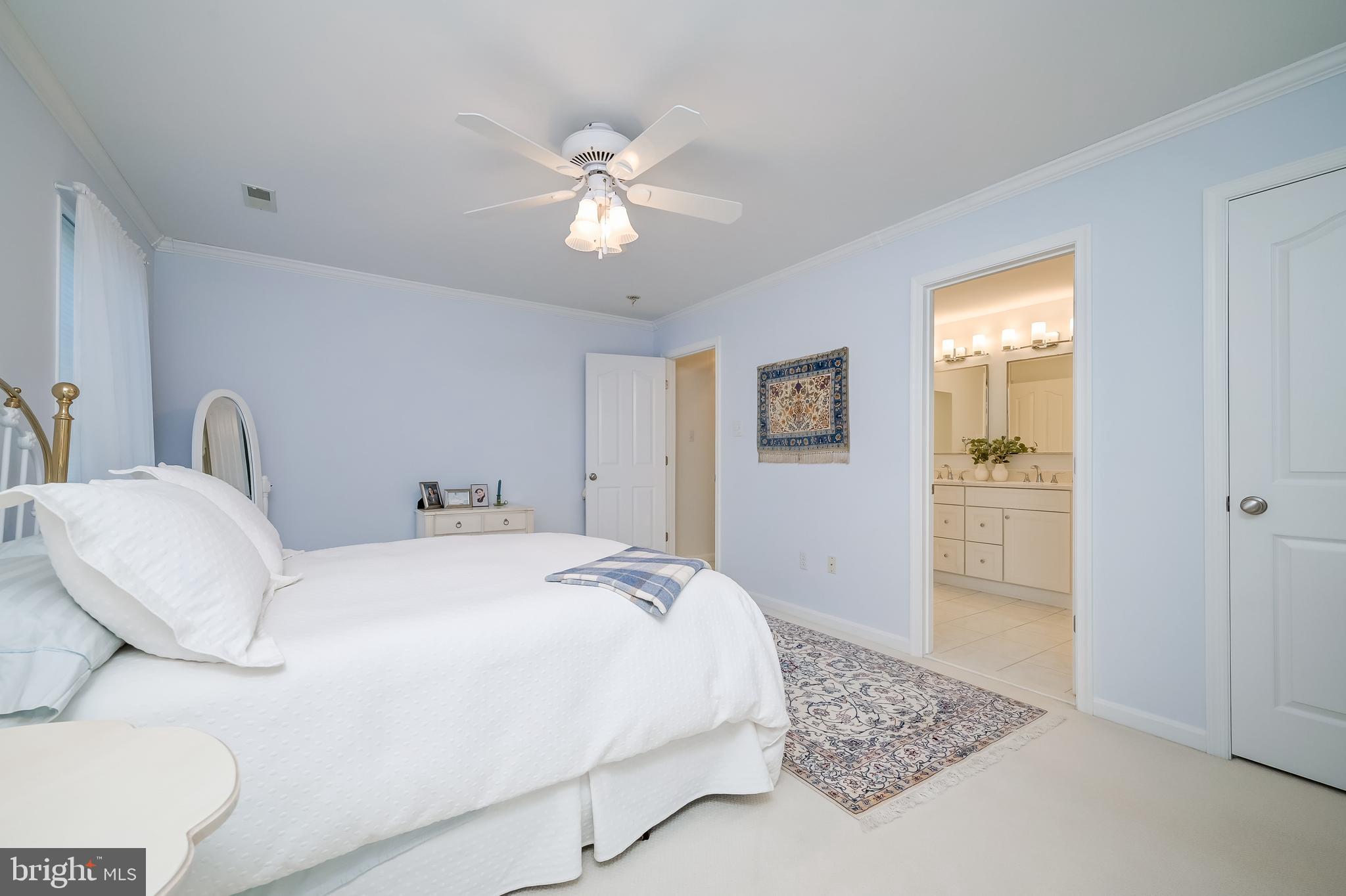 RIVER HILL - Residential