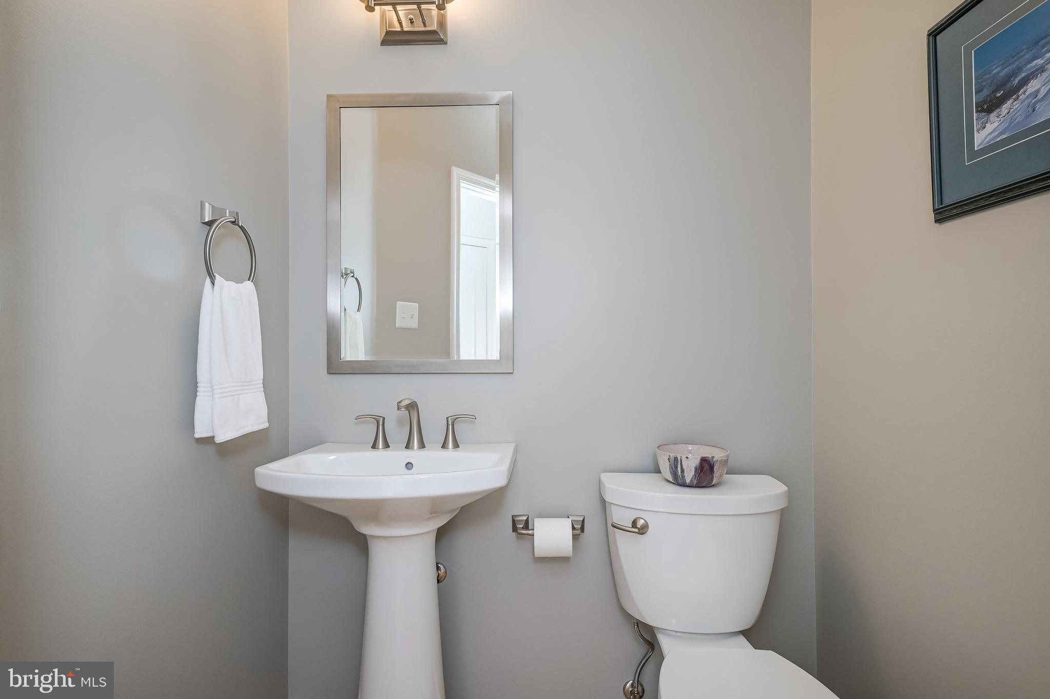 RIVER HILL - Residential