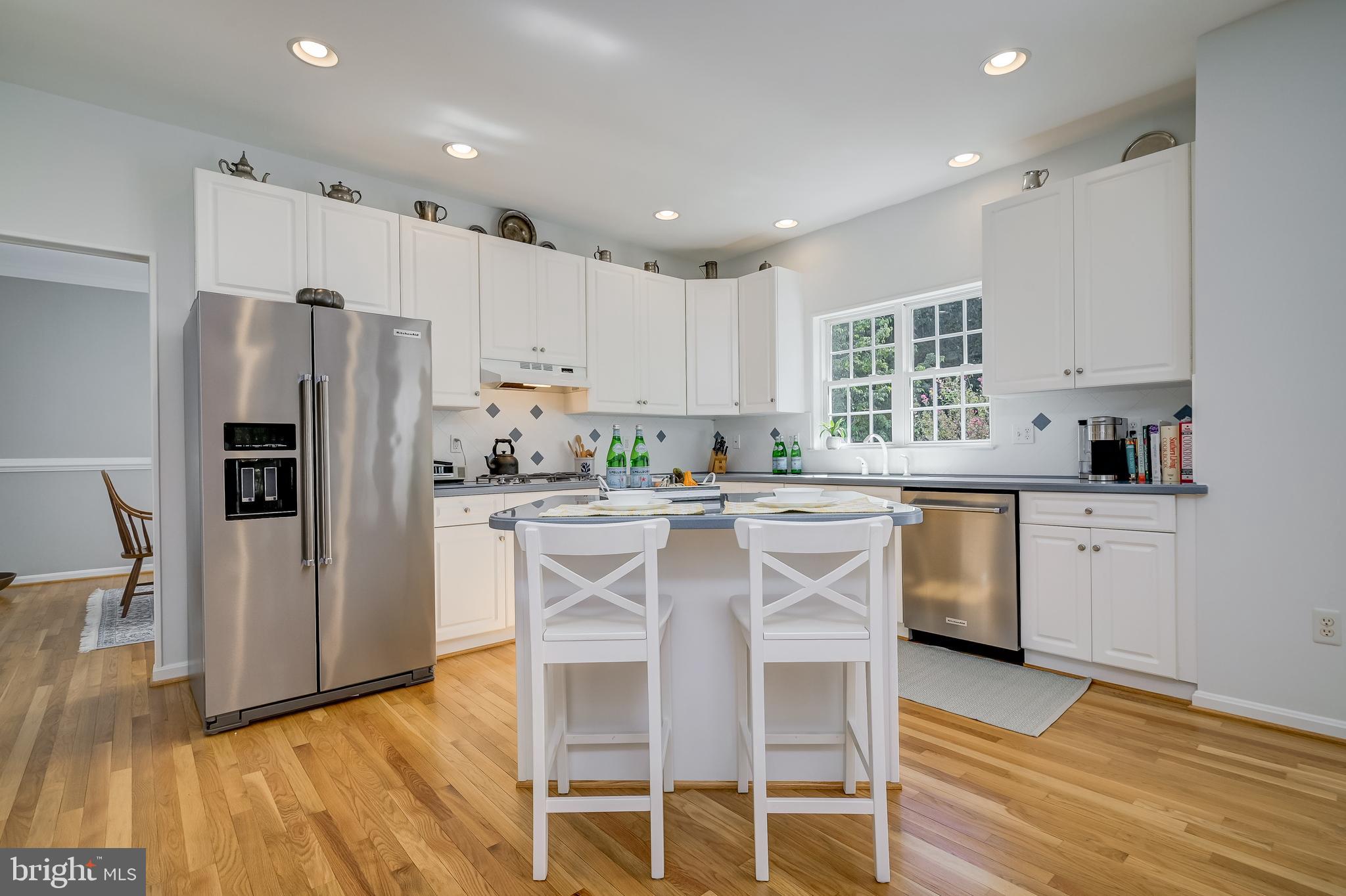 RIVER HILL - Residential