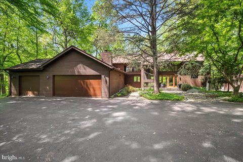 Photo of 11205 Spur Wheel Lane, POTOMAC, MD 20854 (MLS # MDMC2175076)