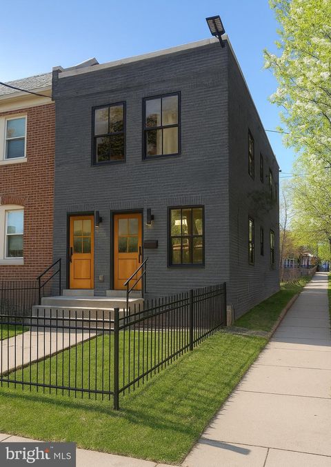 1721 Q STREET SE WASHINGTON DC 20020
