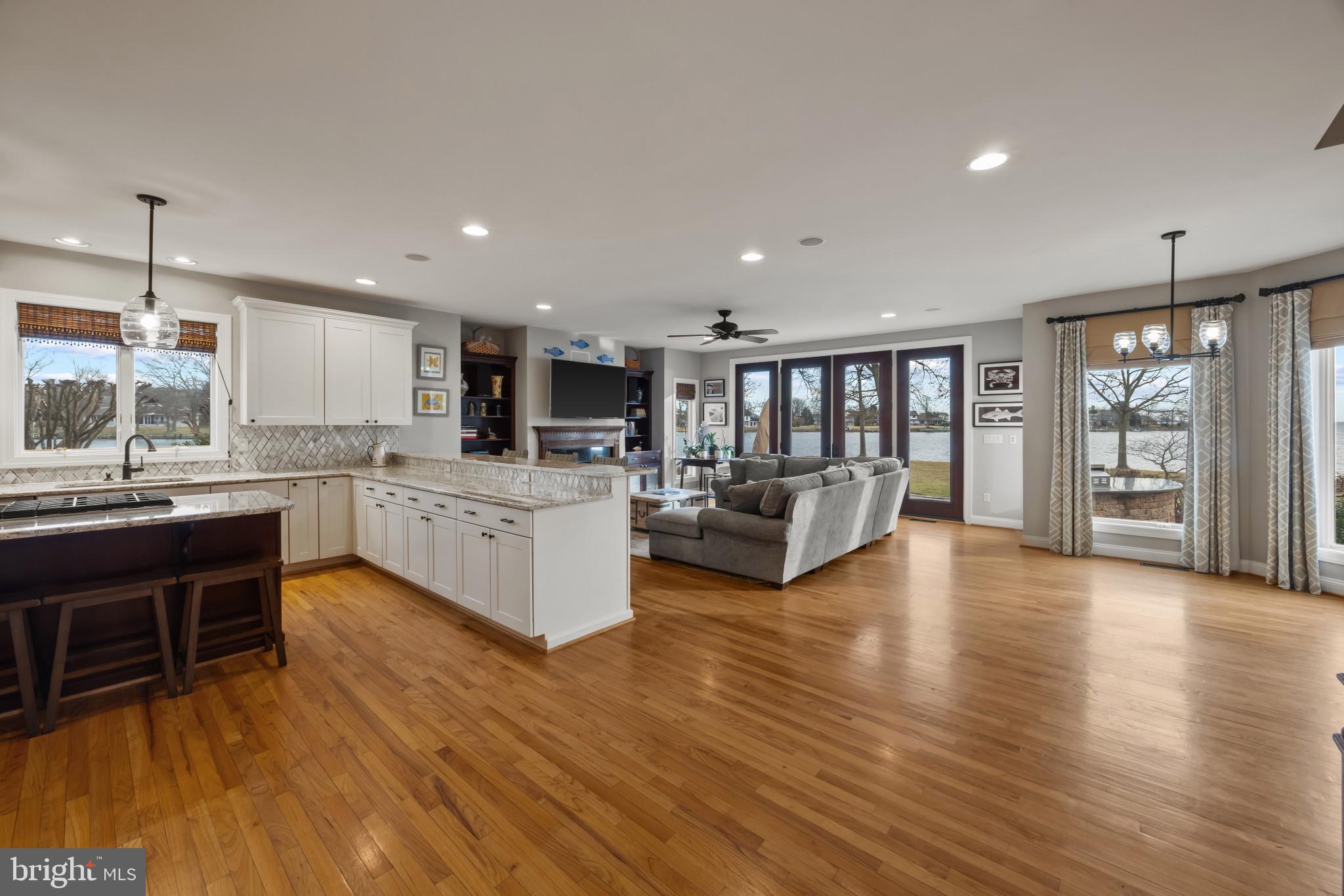 COVE CREEK CLUB - Residential