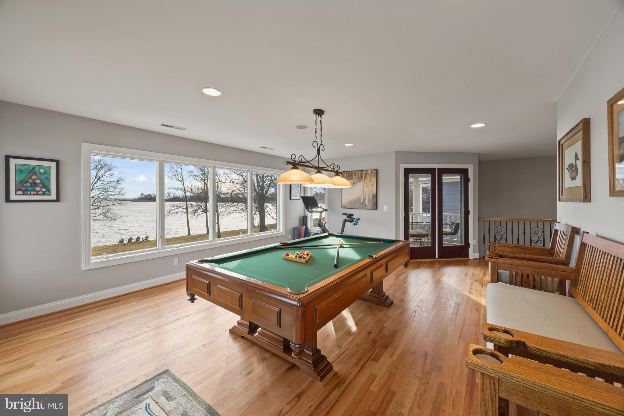 COVE CREEK CLUB - Residential