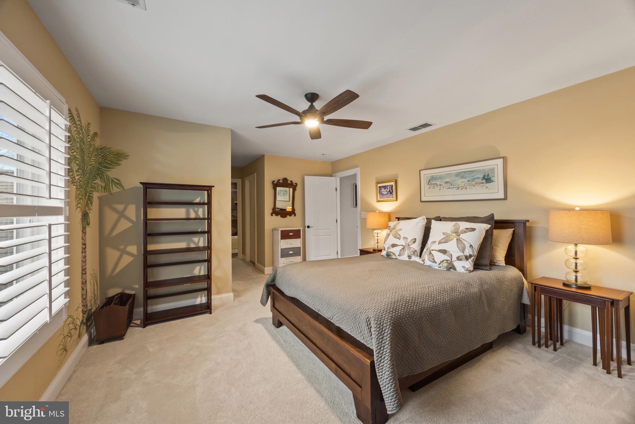 COVE CREEK CLUB - Residential