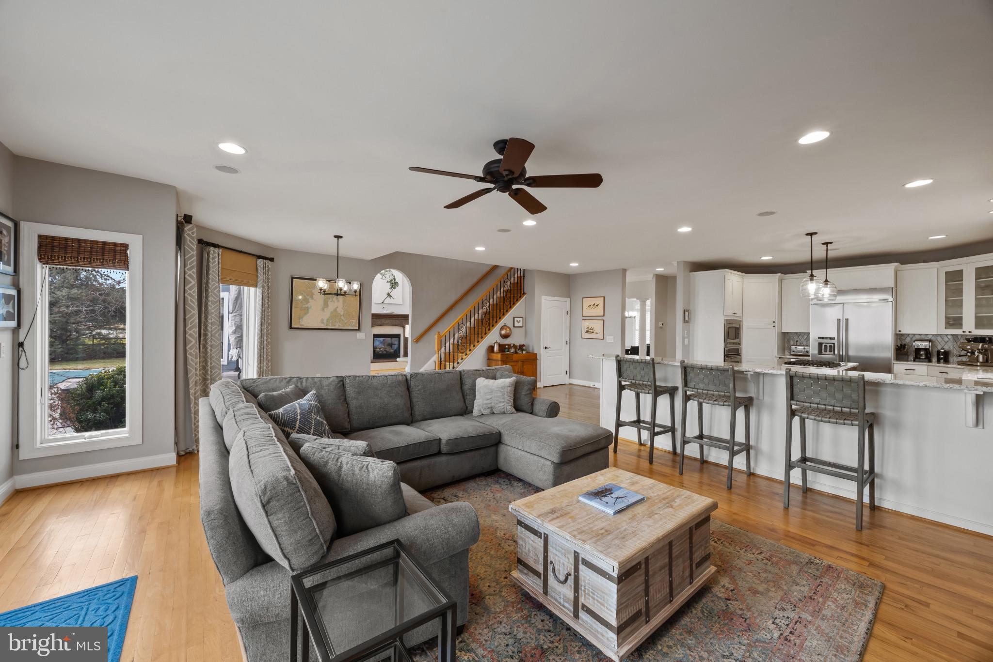 COVE CREEK CLUB - Residential