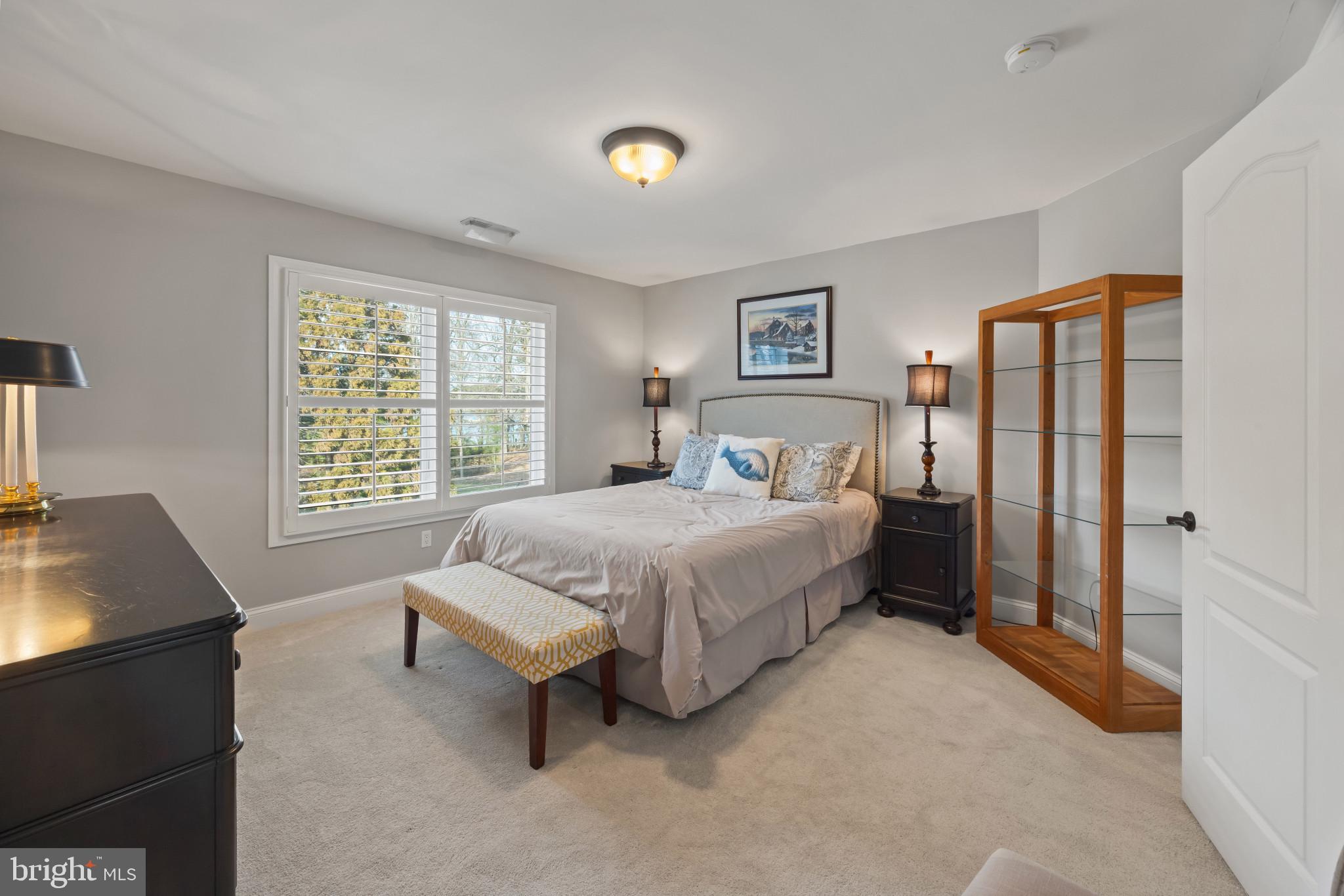 COVE CREEK CLUB - Residential