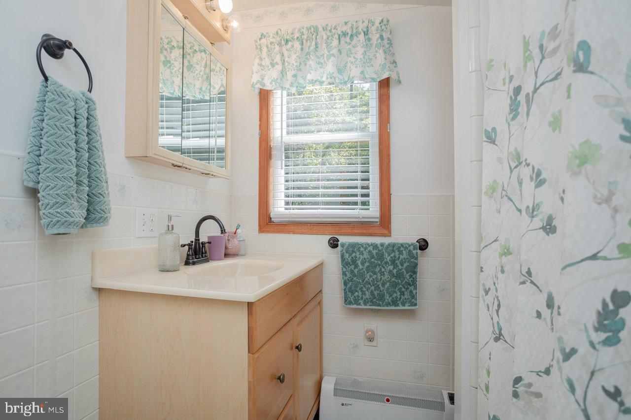 HELMS MOUNTAIN - Residential