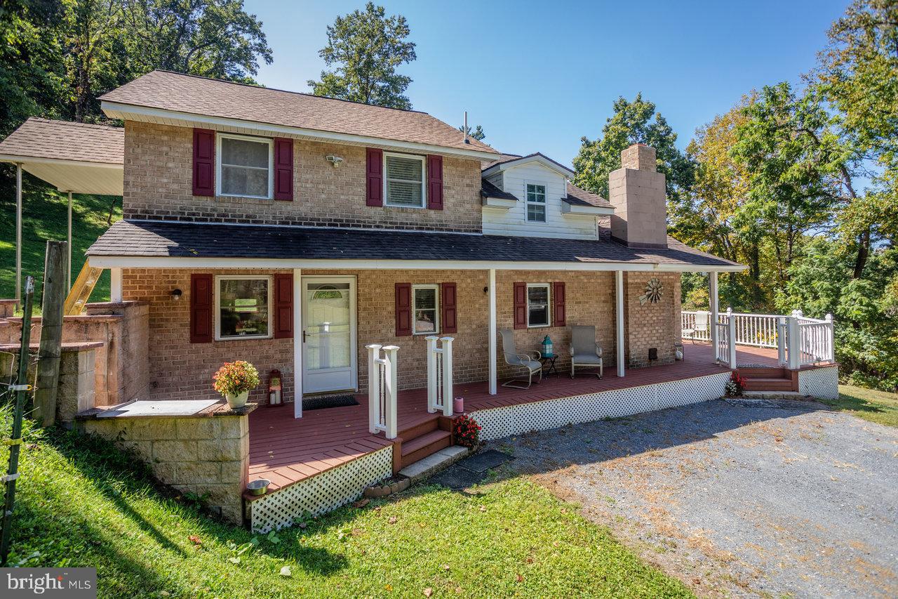 HELMS MOUNTAIN - Residential