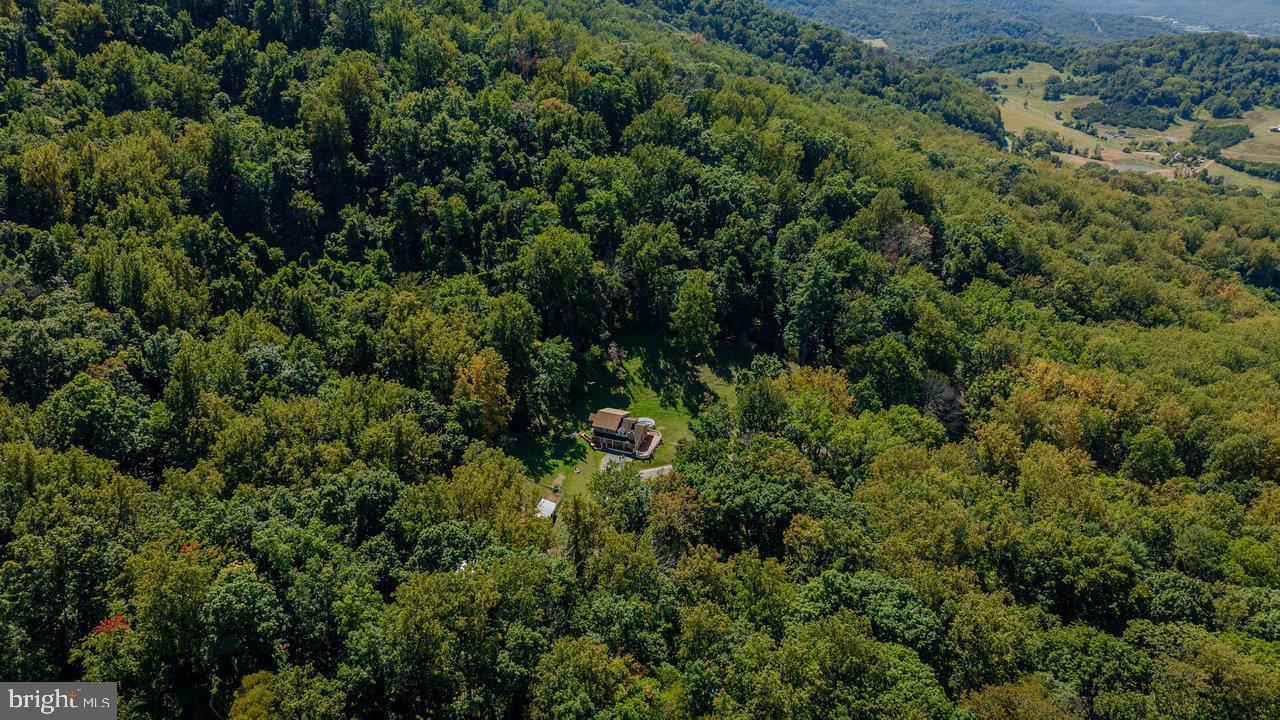 HELMS MOUNTAIN - Residential