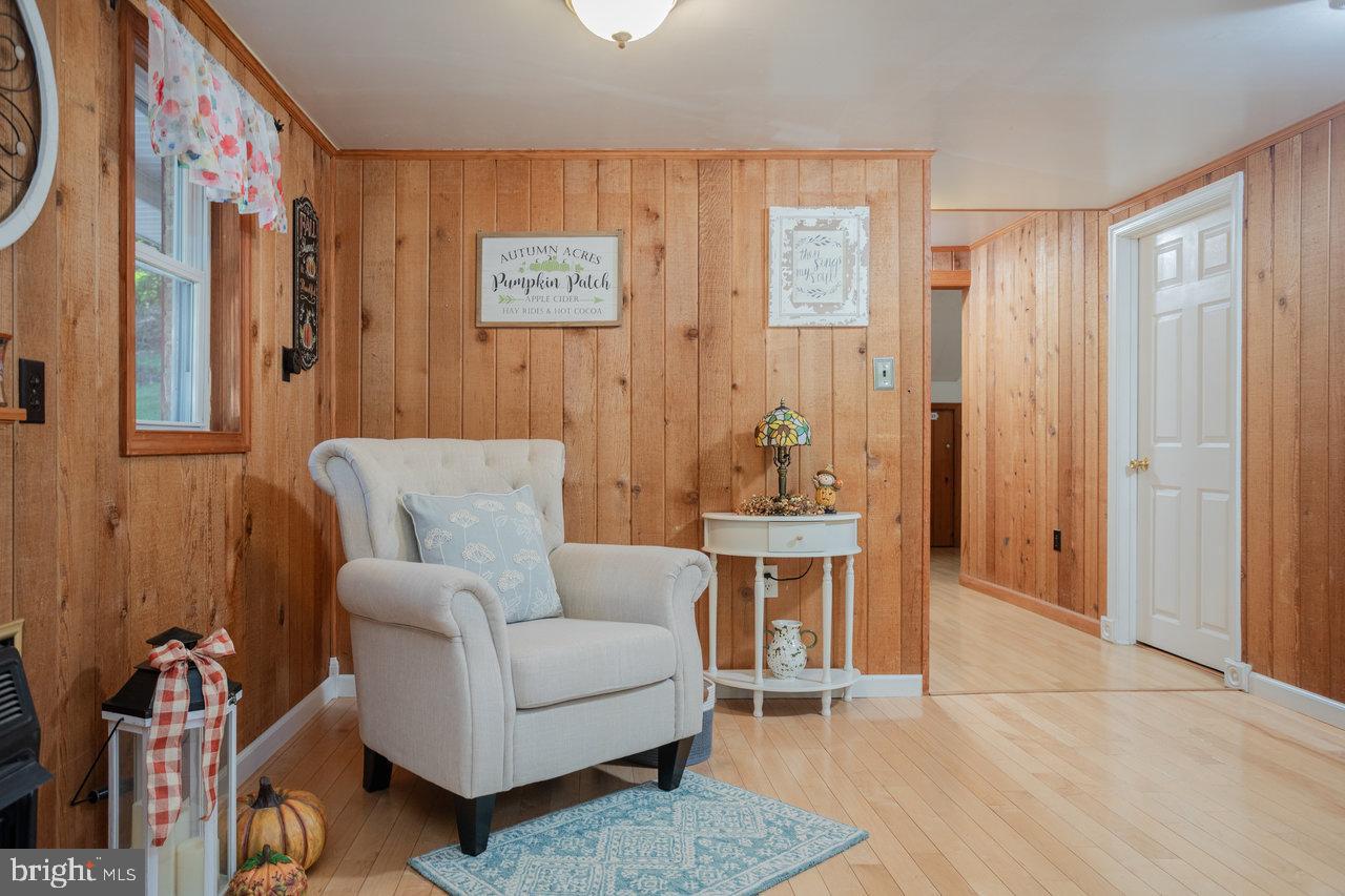 HELMS MOUNTAIN - Residential