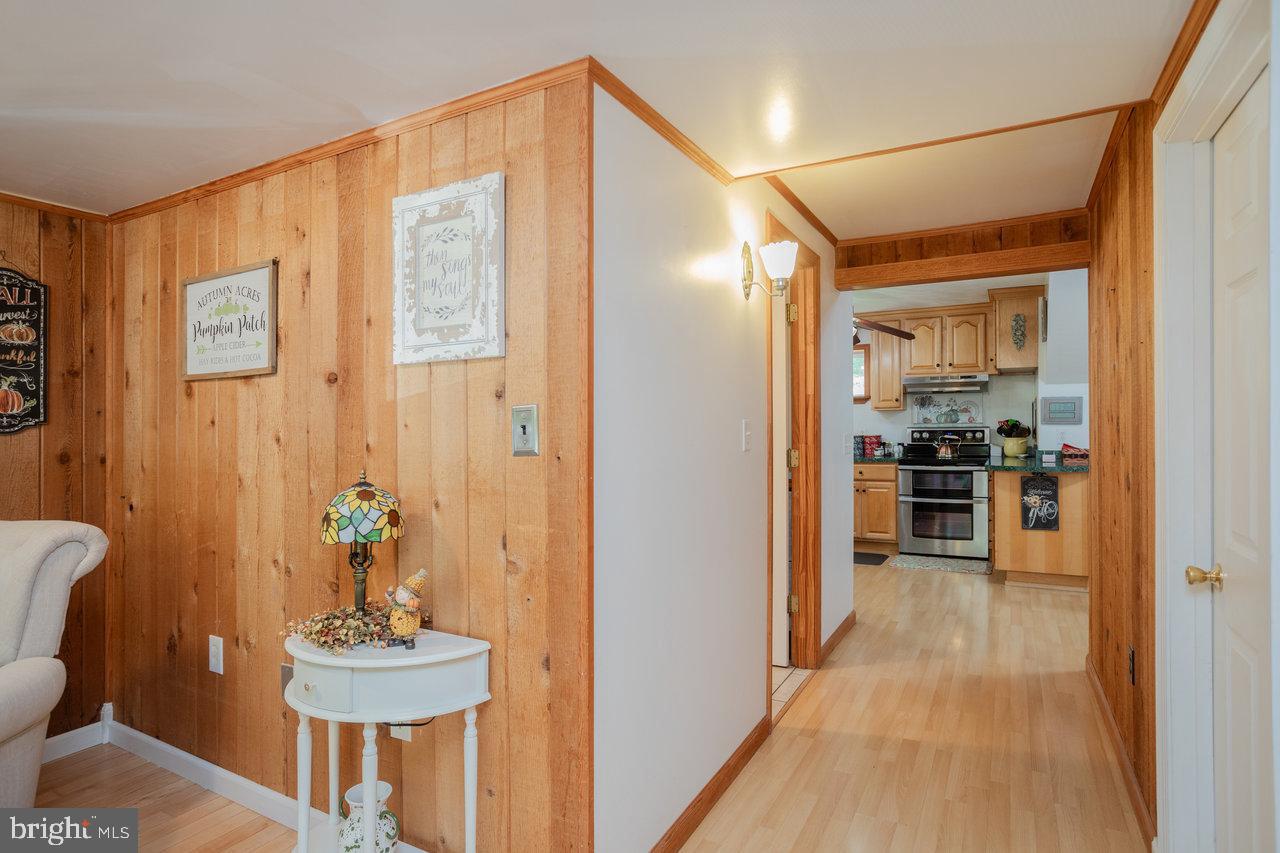 HELMS MOUNTAIN - Residential