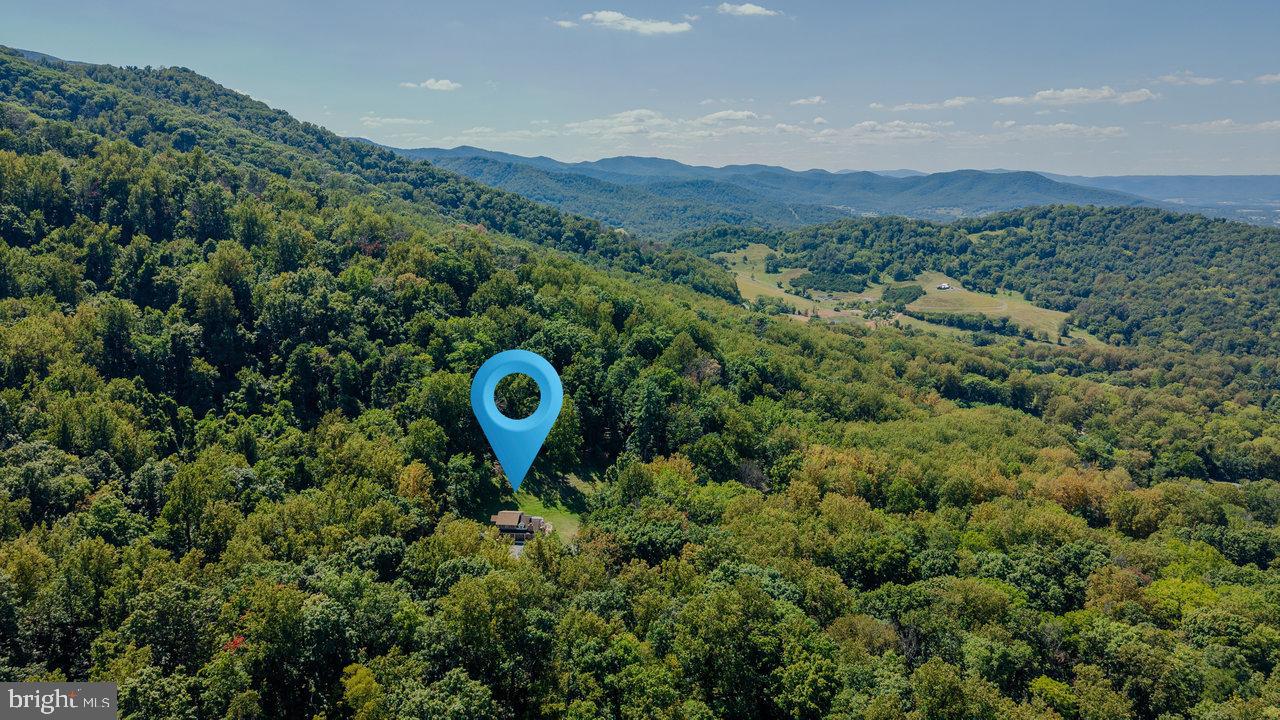 HELMS MOUNTAIN - Residential