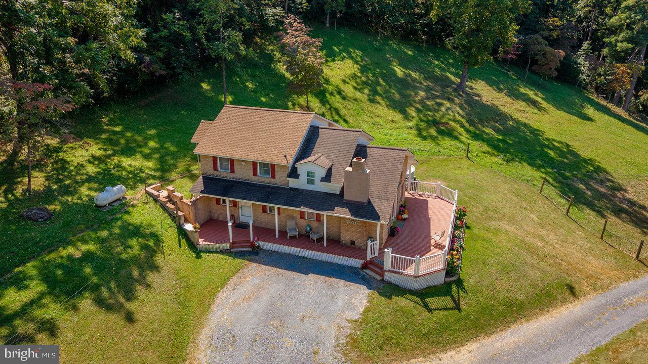 HELMS MOUNTAIN - Residential