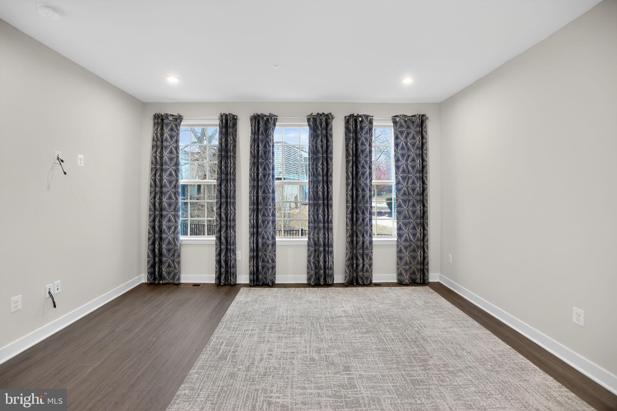 MONTGOMERY VILLAGE - Residential