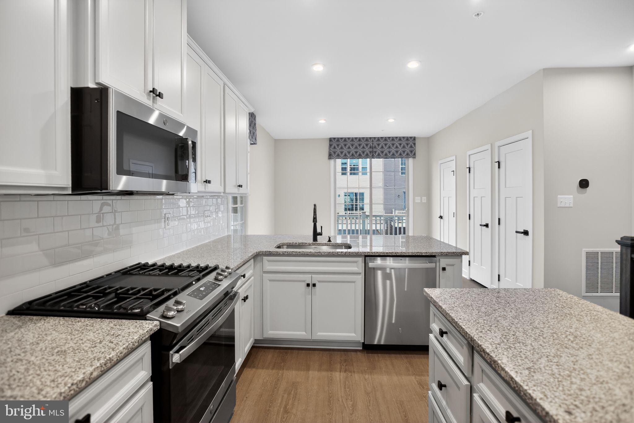 MONTGOMERY VILLAGE - Residential