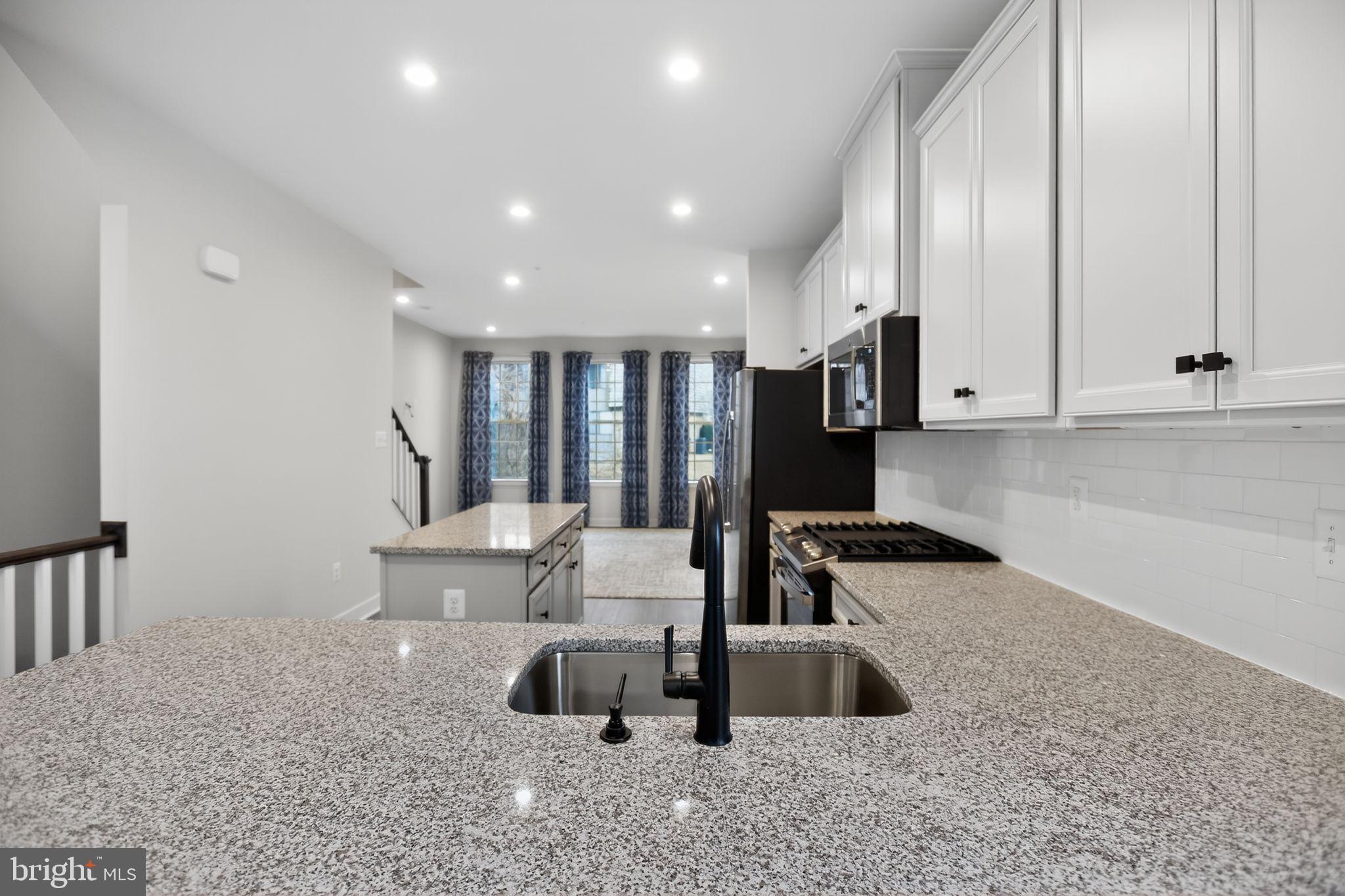 MONTGOMERY VILLAGE - Residential