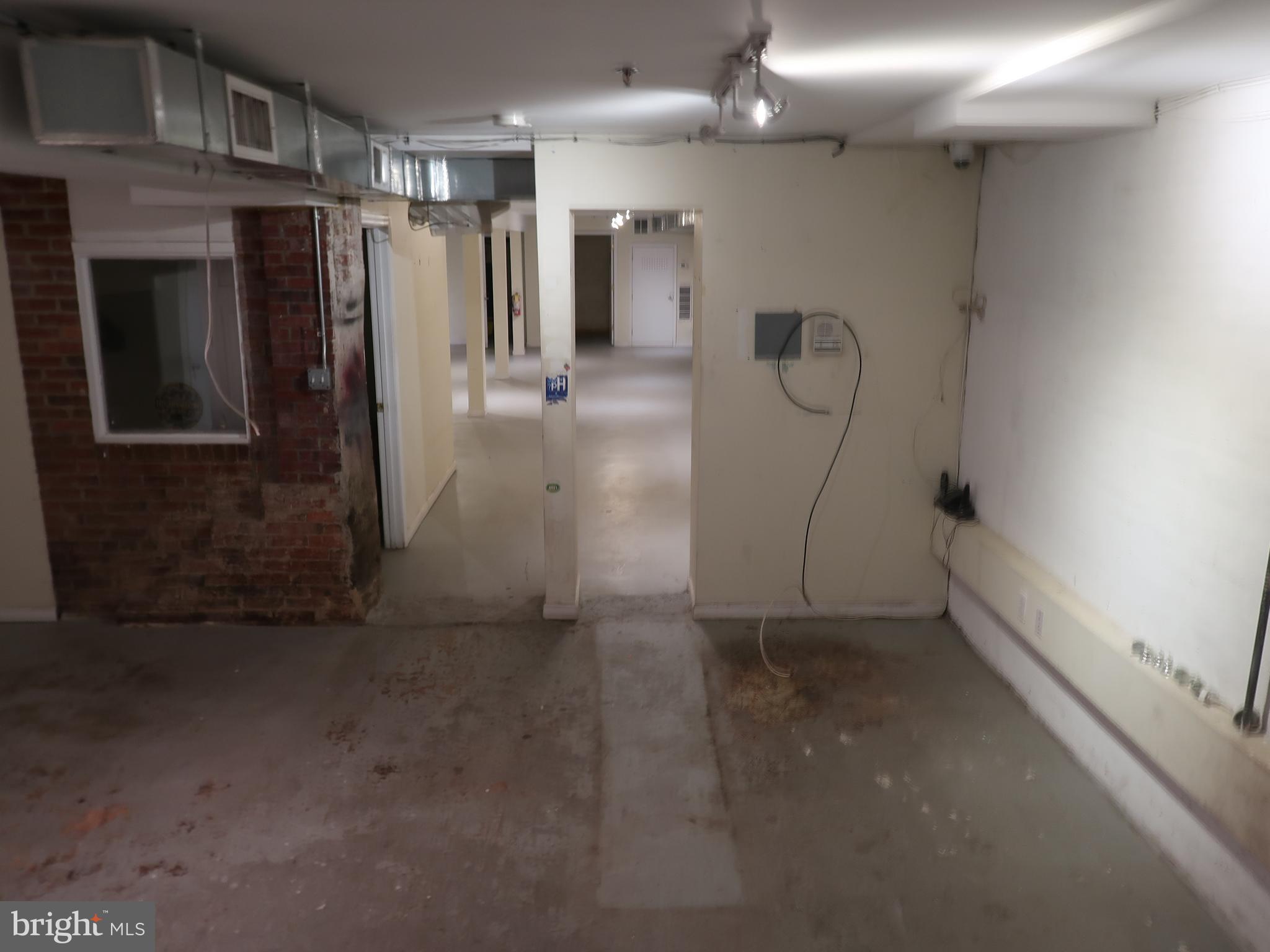 821 NW UPSHUR STREET NW LOWER LEVEL BASEMENT