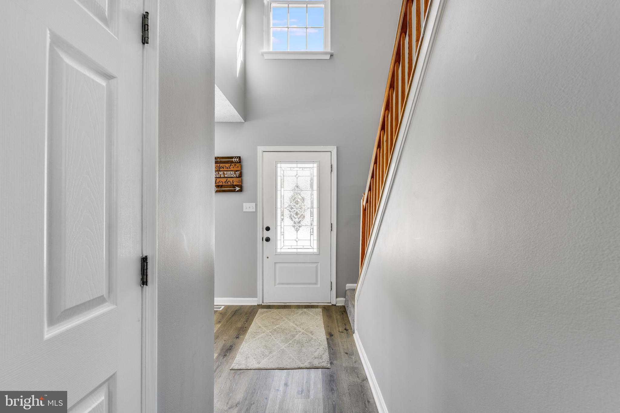 8122 MOUNTAIN VIEW CIRCLE