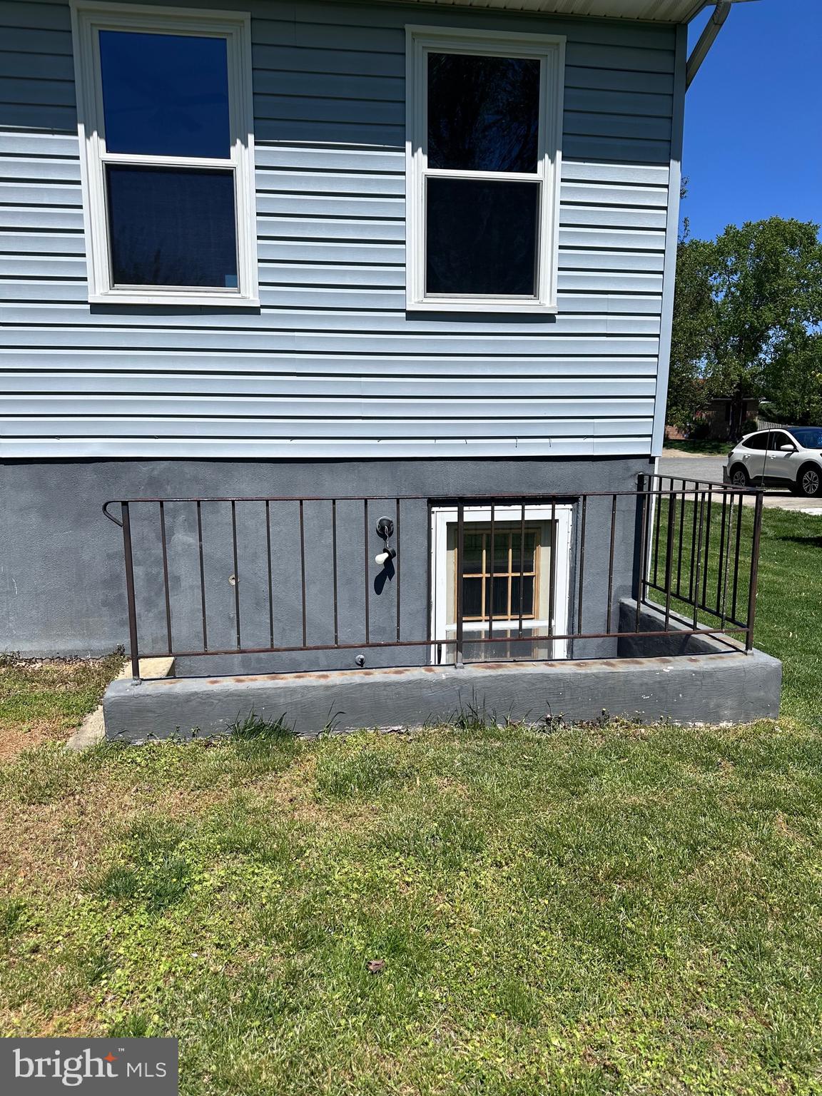 HEARDS ESTATES - Residential Lease