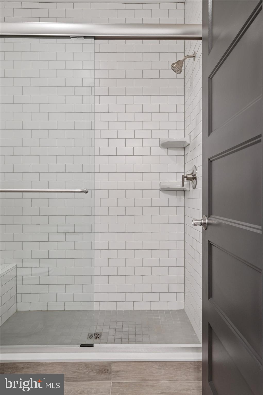 LEXINGTON POINTE - Residential