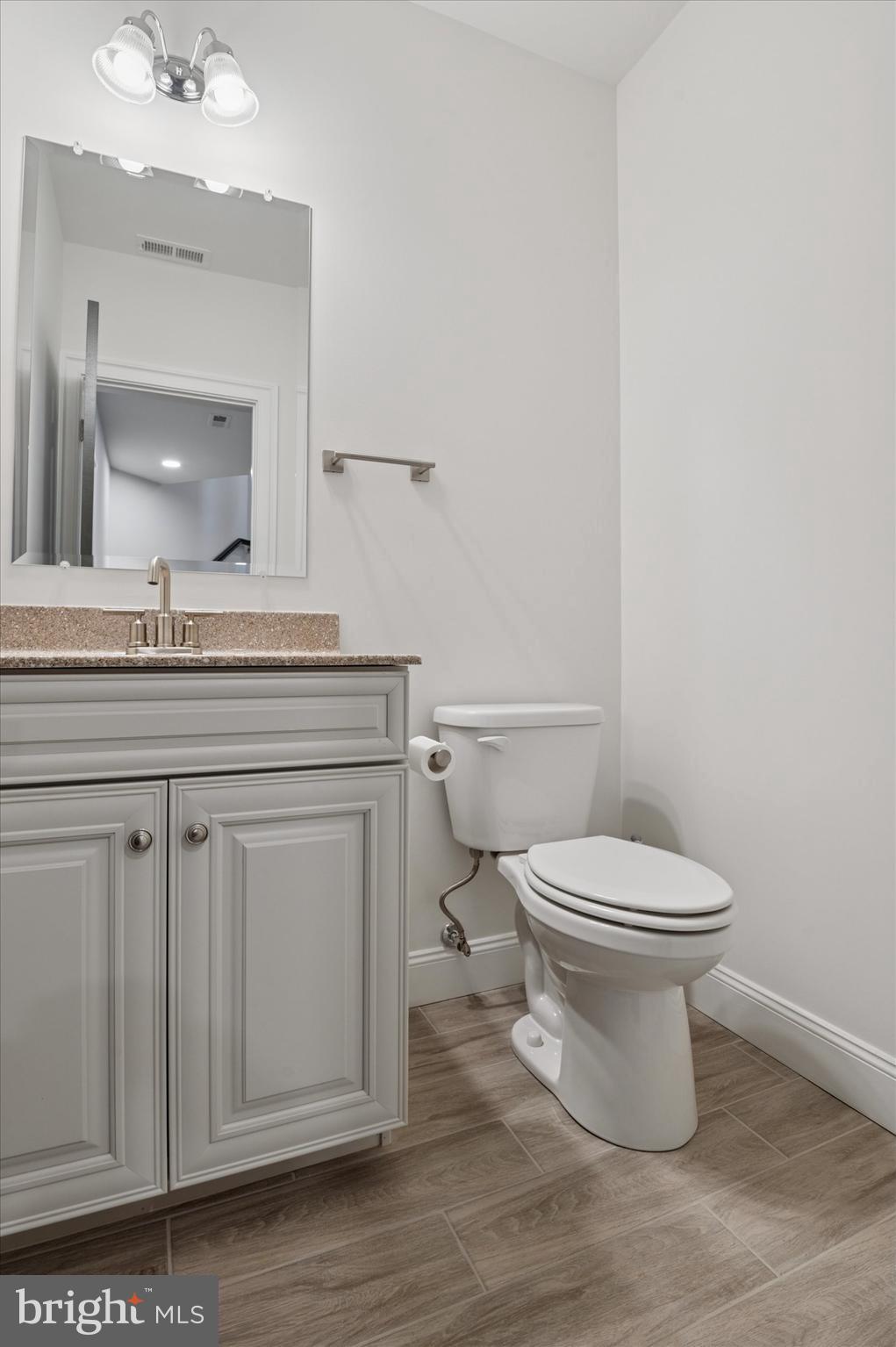 LEXINGTON POINTE - Residential